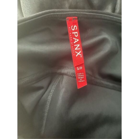 SPANX Faux Leather Leggings Black Size Small Stretch Slimming - Picture 5 of 6